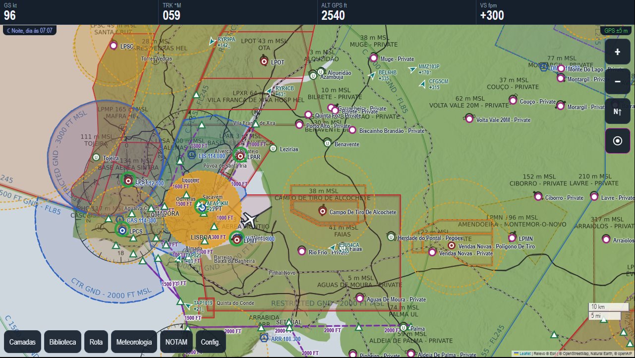 Rumo VFR: mapa VFR com espaço aéreo, aeródromos e tráfego a leste de Lisboa