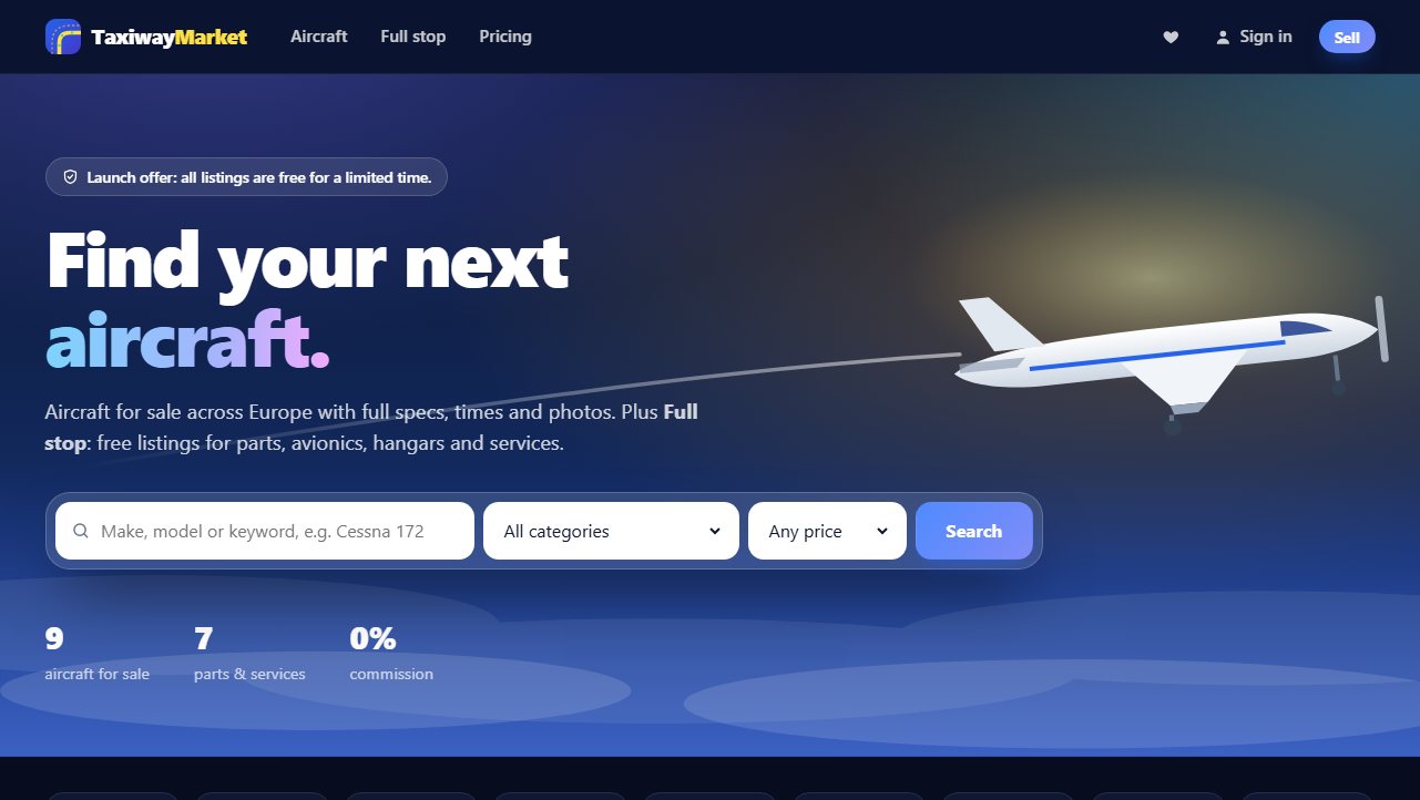TaxiwayMarket: página inicial do mercado de aeronaves, com pesquisa e um avião sobre as nuvens
